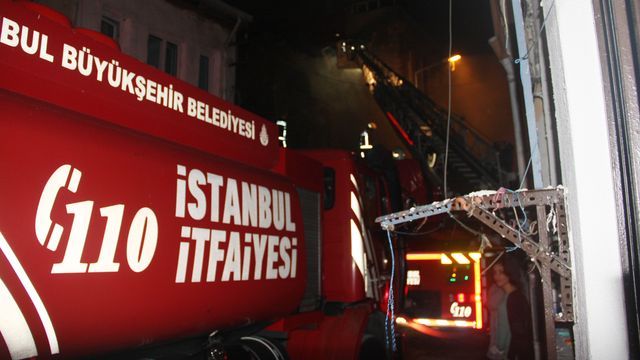 Kadıköy'de gecekondu yangını