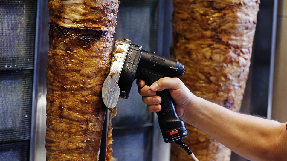 Dönerin geleceği AP'de oylanacak!