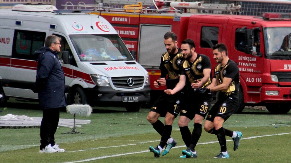 3 puan 3 penaltıyla geldi