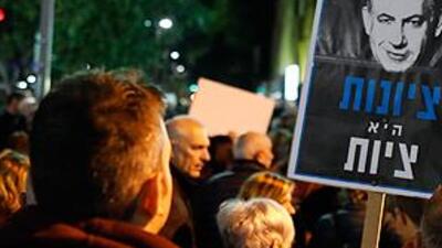 On binlerce İsrailli Netanyahu'ya karşı sokakta!