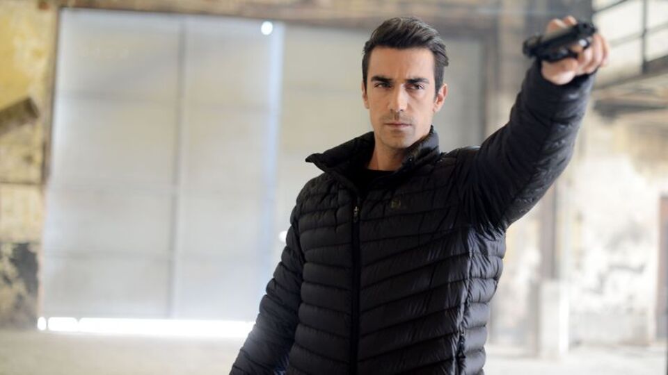 Ferhat, Yiğit'in evini kurşunlayanların peşine düşer!