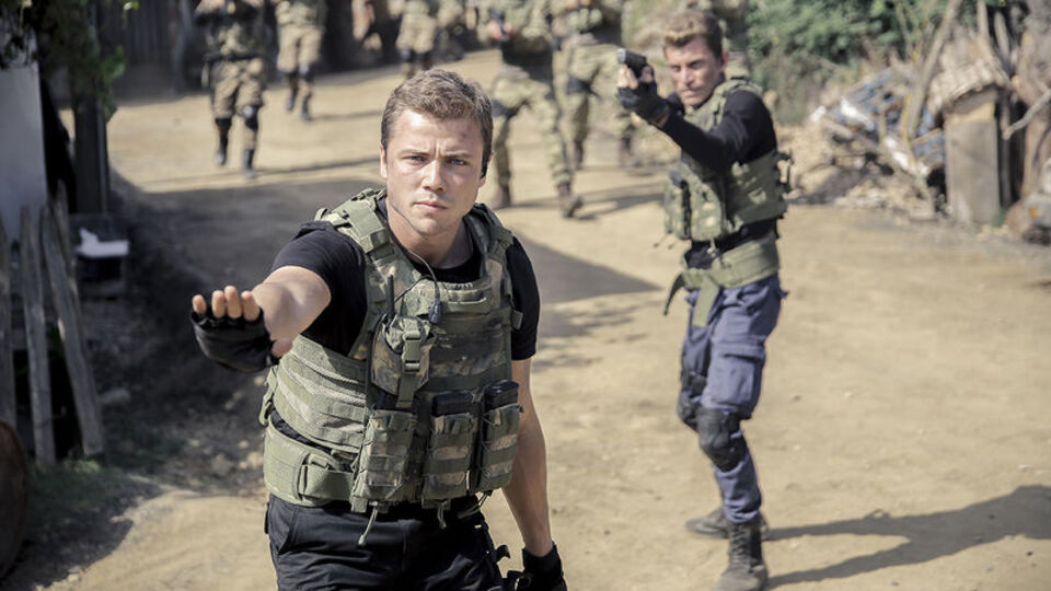 Yavuz, annesinin ölümü ile ilgili gerçekleri öğreniyor...