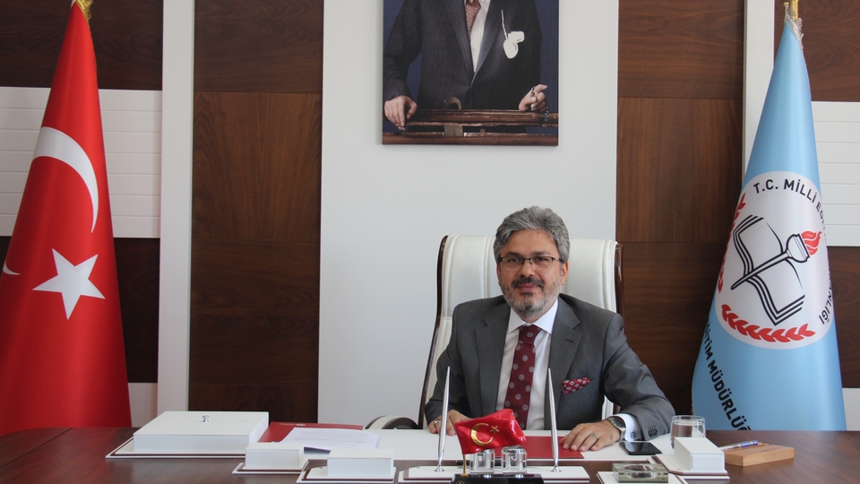 'Öğretmeni önce mekân eğitir'