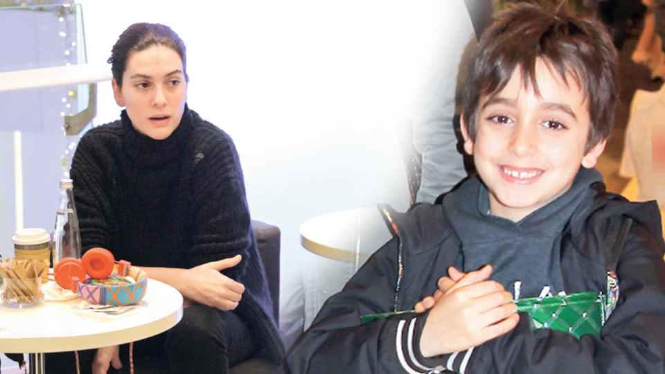 Ali'ye kazak örüyor