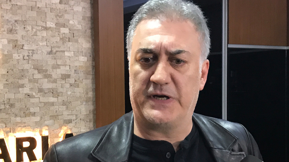 Ünlü oyuncudan küfürlü yoruma sert tepki: Dilini ensenden söküp alırım!