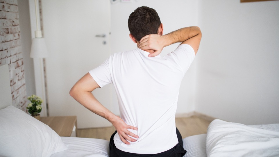 Soğuk hava bel, boyun, sırt ağrısını tetikliyor