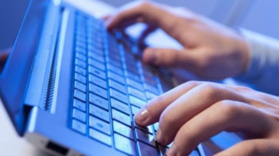 Türkiye'yi internetle tanıştıran Akgül vefat etti