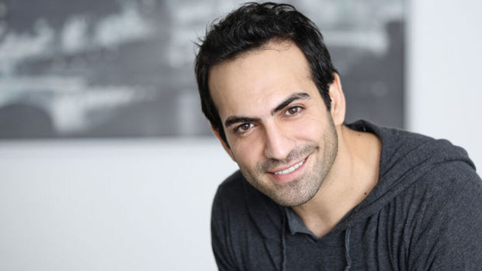 Buğra Gülsoy kimdir? Buğra Gülsoy kaç yaşında?