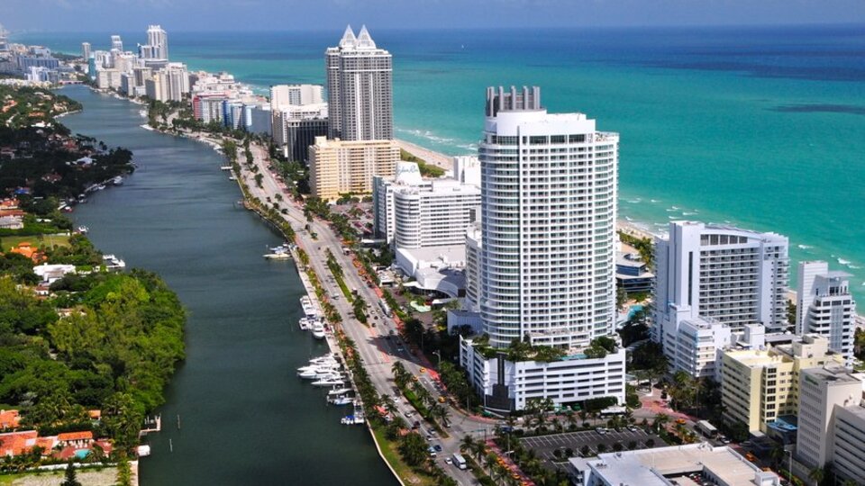 33 Bitcoin'e Miami'de satılık çatı katı
