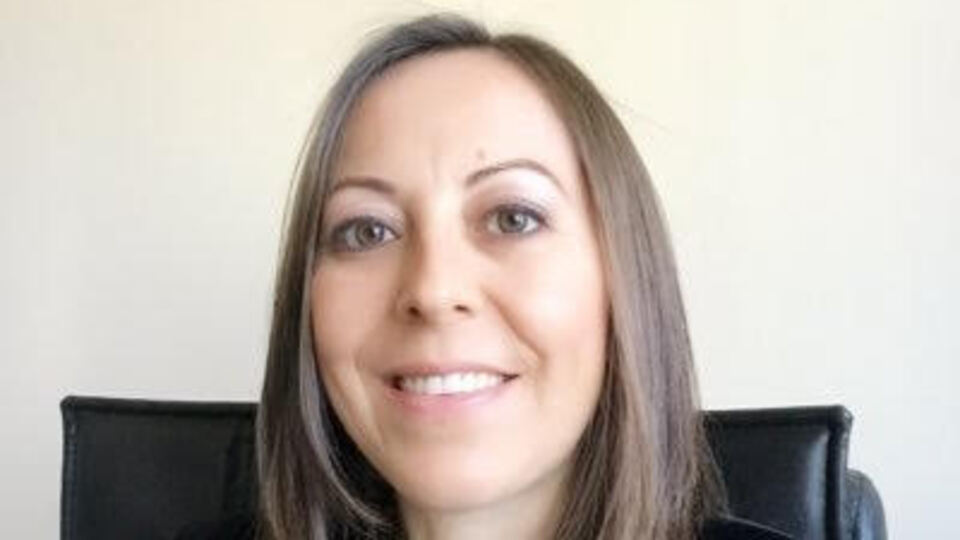 Genç akademisyen kansere yenik düştü