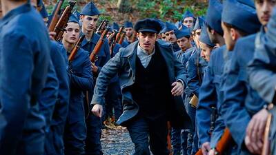 Azize kurşun yağdırdı!