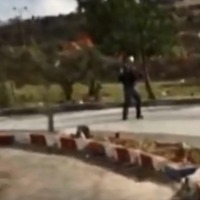 İsrail askerleri canlı yayında Filistinli göstericileri vurdu!