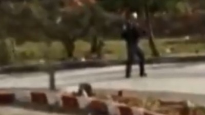 İsrail askerleri canlı yayında Filistinli göstericileri vurdu!