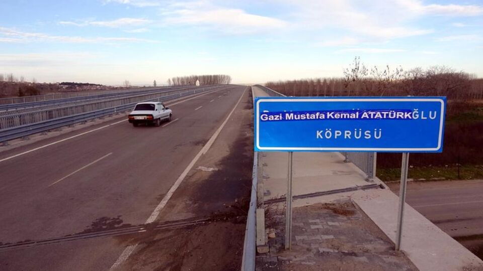 Yer: Edirne! Tabelayı görenler şoke oldu!