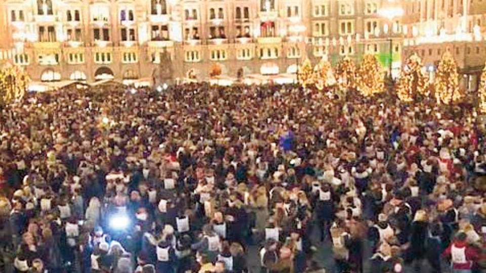 1292 çift vals yaptı