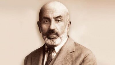 Mehmet Akif Ersoy doğum gününde anılıyor