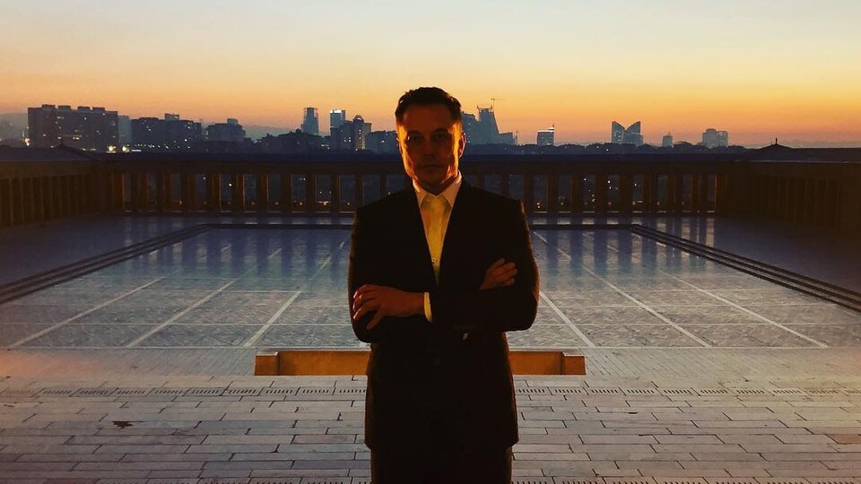 Yanlışlıkla telefonunu paylaştı! Mesajı ortaya çıktı...