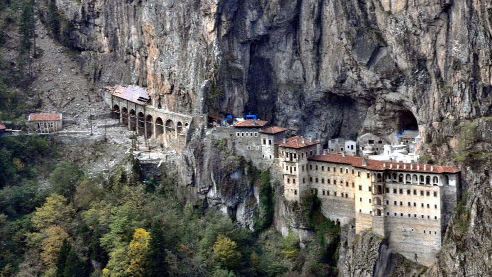 Trabzon'da büyük keşif! Gizli bir geçitle ulaşıldı
