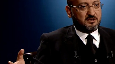 'Parkasız Deniz Gezmiş' tartışmasına Akdoğan'dan yanıt