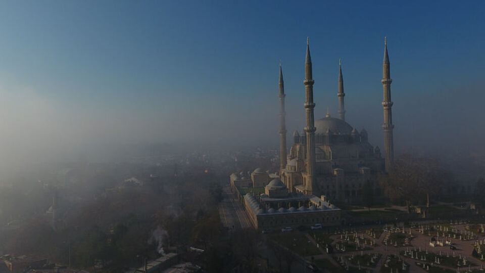 Selimiye sis altında büyülüyor
