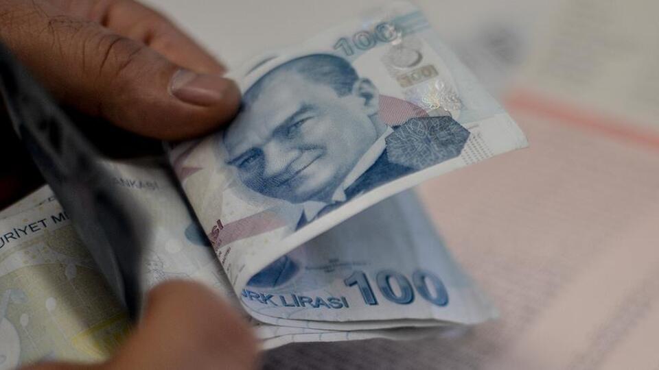 Lisans öğrencilerine 450 lira burs imkanı