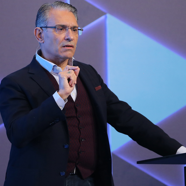 Türk Telekom CEO'su Doany: İmtiyaz devam etmeli