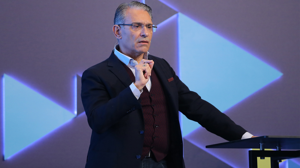 Türk Telekom CEO'su Doany: İmtiyaz devam etmeli