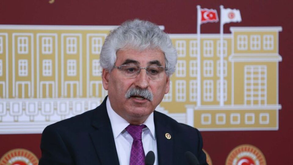 CHP'li Mehmet Tüm, Türkçe Olimpiyatları için bastırılan paraları sordu