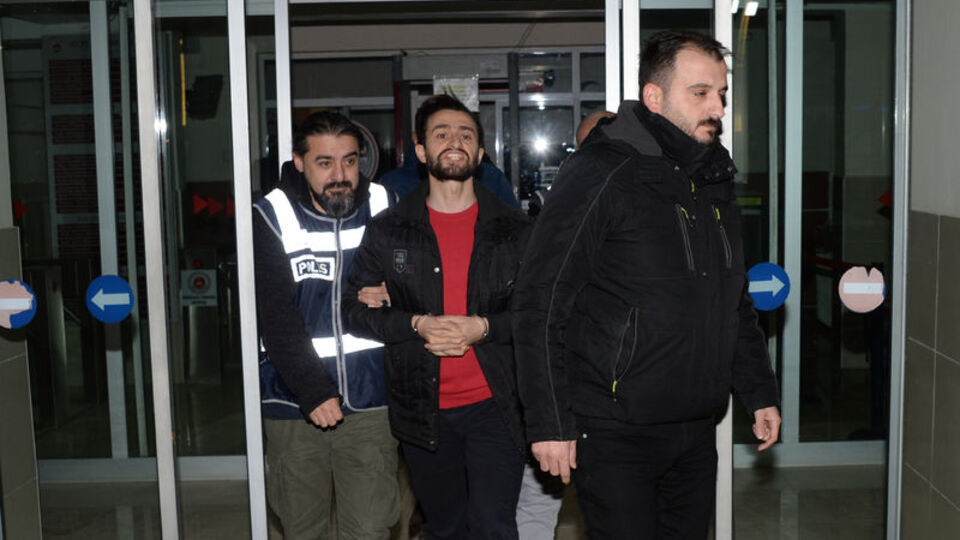 Yeni KHK ile ihraç edilenler arasında dikkat çeken isimler