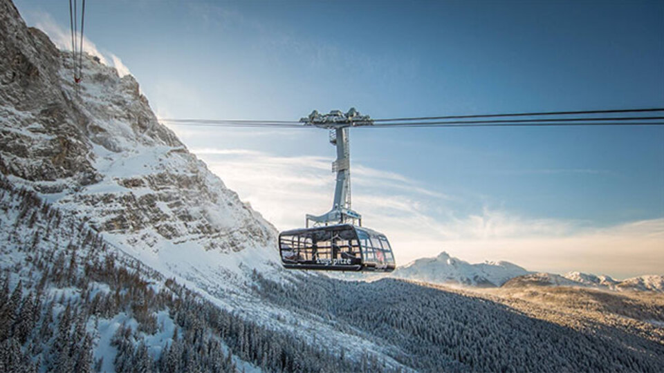 Almanya'da, rekorlar kıran teleferik hizmete açıldı