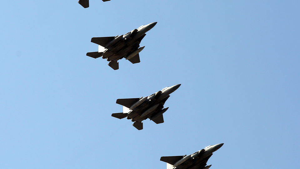 Yemen'e hava saldırısı: 25 ölü, 10 yaralı