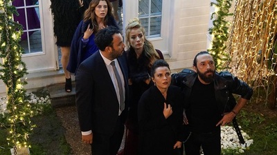 Serhan ve Oya çaresiz kalıyor