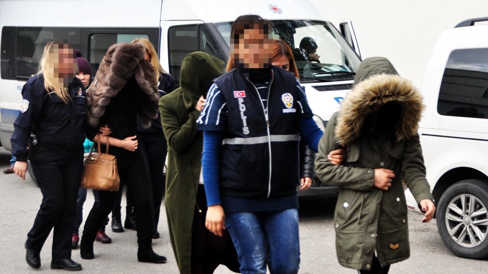 Muğla emniyetinden 4 ilde fuhuş operasyonu