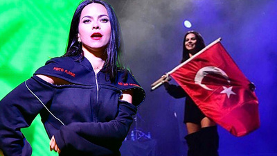 Türk bayraklı yeni yıl mesajı