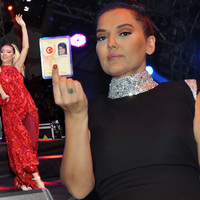 Hayranına 7 bin TL’lik hediye