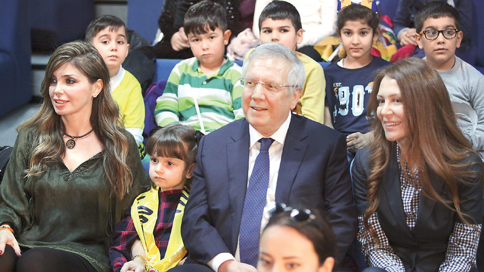 Fenerbahçe Düşyeri Çocuk Deneyim Kulübü'nü ziyaret etti