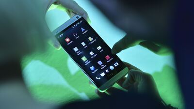 Diğer telefon üreticileri konuştu: "Biz yavaşlatmıyoruz"