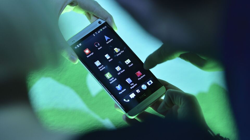 Diğer telefon üreticileri konuştu: "Biz yavaşlatmıyoruz"