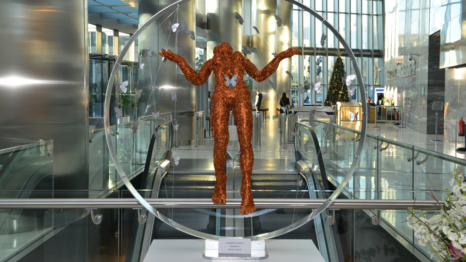 Gl'onze sergisi, sanatseverlerle buluştu