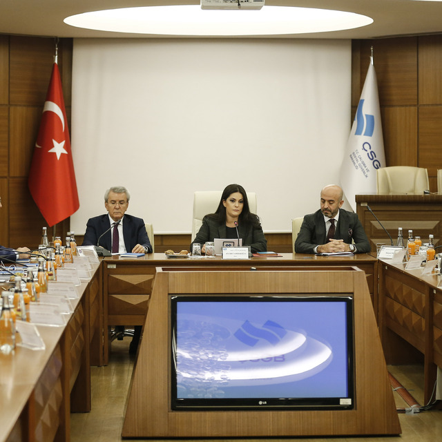 Milyonlarca işçiyi ilgilendiren 2018 asgari ücret zammı açıklandı