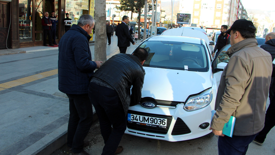 İkiz plakalı otomobil alarmı