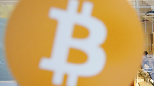 Bitcoin hakkında açtı ağzını, yumdu gözünü!