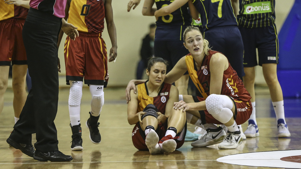 Ayşegül Günay'dan kötü haber