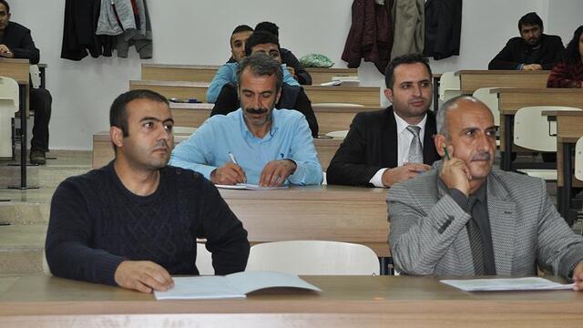 Baba, oğluyla sınıf arkadaşı oldu