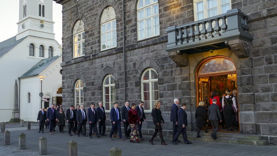 Şaşırtan maaş yasağı! Tarihte bir ilk...