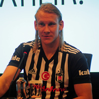 Vida'nın imza töreninde Cenk bombası: 35 milyon Euro!