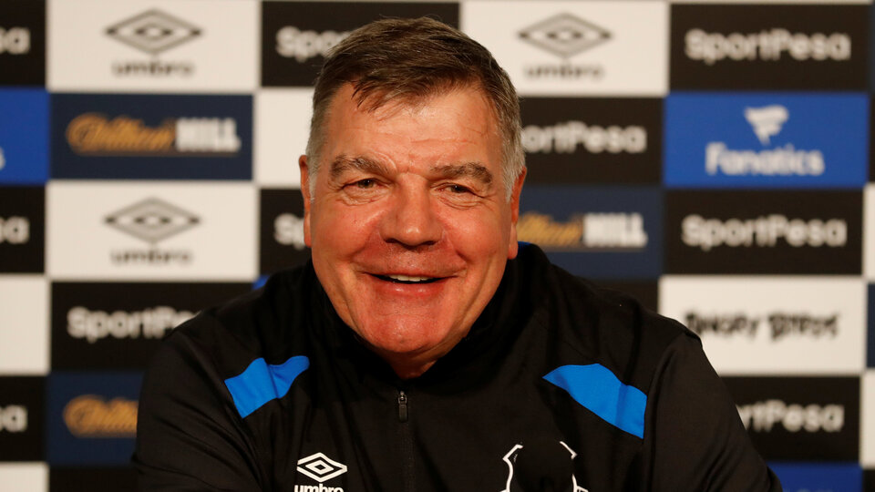 Everton cephesinden Cenk Tosun açıklaması!