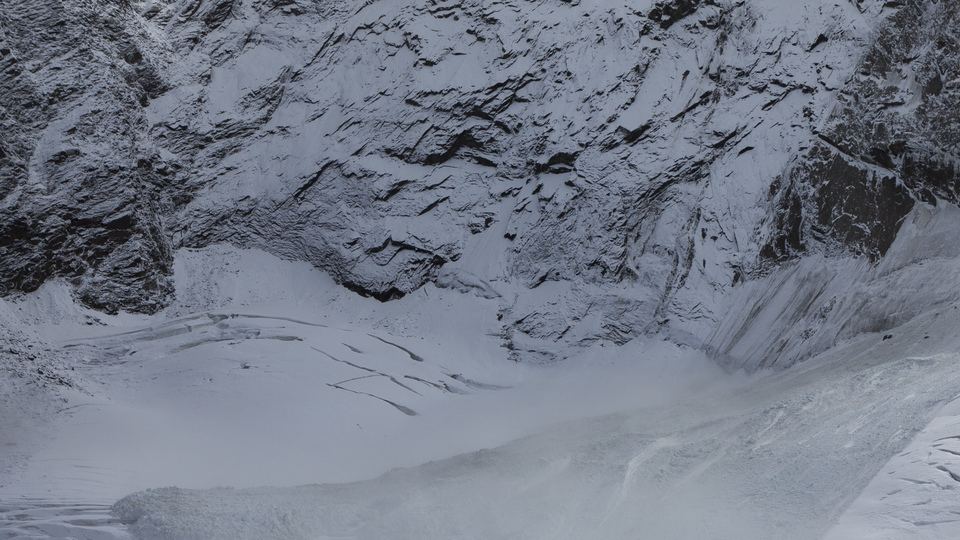 Cammu Keşmir'de çığ: 11 ölü