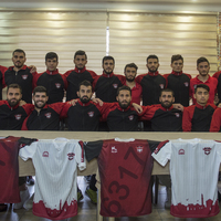 Kadro dışı tebligatlarını yırttılar!