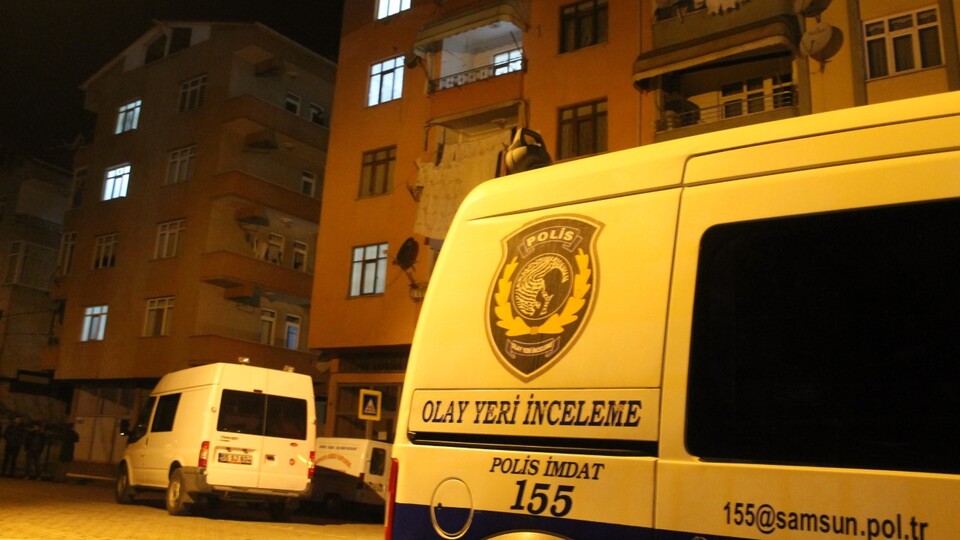 İki çocuk annesi tabancayla intihar etti